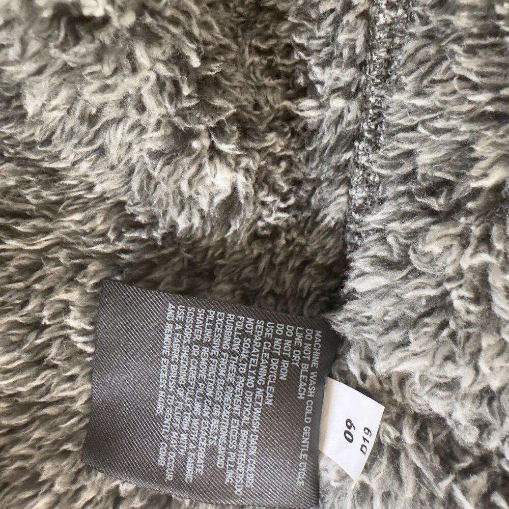UNIQLO Gray Fleece Jacket Men Size Medium - Picture 6 of 10